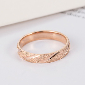 Trendy and simple Japanese and Korean influencer-style beveled pearl sand titanium steel <b>couple</b> <b>rings</b>. - Product Image 4