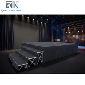 Escenario Portátil con Plataforma Elevadora Plegable Tipo Araña, Acabado en Alfombra Negra - Product Image 2