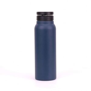 Bouteille d'eau sport à double paroi isolée sous vide en acier inoxydable avec couvercle magnétique 24 oz - Product Image 6