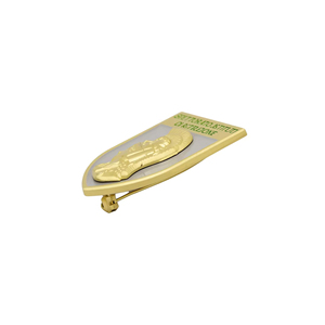 Broche de badge de remise de diplôme personnalisée en forme de bouclier, en émail dur 3D en relief, moulée sous pression et plaquée or, pour les établissements d'enseignement - Product Image 4