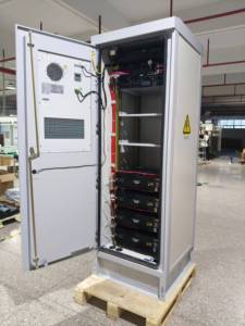 Armoire de Batterie ESS au Lithium Étanche Extérieure 10Kwh 20Kwh 40Kwh Système de Panneau Solaire Hors Réseau Type Lithium Ion LiFePO4 - Product Image 2