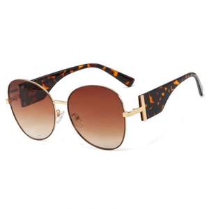 Gafas de Sol Redondas Vintage 2021 de Última Moda para Hombre y Mujer, Lentes Degradadas con Protección UV400, Montura Grande de Metal - Product Image 4