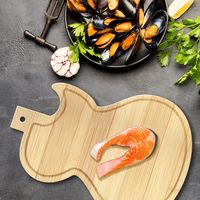 Planche à découper en bois de bambou en forme de guitare, personnalisée, décorative pour la cuisine, durable, non toxique, réutilisable, facile à nettoyer, épaisseur 1,5 cm
