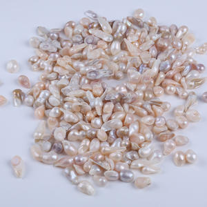 Perles d'eau douce baroques blanches d'aquaculture de 7-9 mm, perles naturelles en vrac avec coquille adhésive non poreuse - Product Image 1