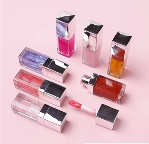 Baume à lèvres hydratant et repulpant aux fruits (pastèque et fraise), huile à lèvres naturelle qui change de couleur, vente en gros - Product Image 1