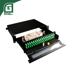 GETEKnet OEM ODM Panneau <span class=keywords><strong>de</strong></span> brassage <span class=keywords><strong>optique</strong></span> ODF haute densité 144 288 fibres 18 72 ports Lu 2u SC LC Om4 pour gestion <span class=keywords><strong>de</strong></span> câbles - Product Image 2
