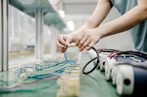 Caja de cambios eléctrica pequeña de ángulo recto, engranaje reductor de velocidad de 60RPM con <span class=keywords><strong>motorreductor</strong></span> de CA trifásico - Product Image 4