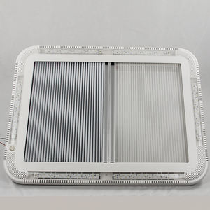 Accessoires de ventilation de camping 450x400mm évent de toit avec ressort de levage à gaz RV lucarne pour caravane camping-car - Product Image 2
