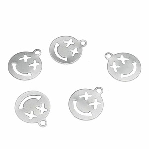Dijes de acero inoxidable con cara sonriente para hacer joyas, accesorios DIY, pequeños colgantes, etiquetas redondas de color plateado - Product Image 3