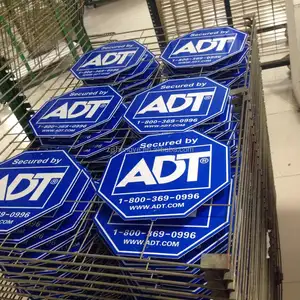 لافتات أمان عالية الجودة من الألومنيوم مع لافتات عاكسة للمنزل ADT خاصة بالفناء