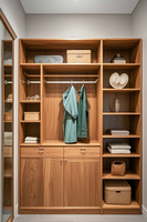Moderner Verstellbarer Freistehender MDF Holz Kleiderschrank Massivholz Offen für Heim Lager Hotel Villa Fitnessstudio