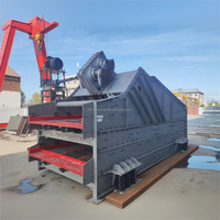 Zwei Vibrations motoren Polyurethan sieb mit einer Kapazität von 300 t/h für den Erzbau Minerals ieb HenVibrations sieb