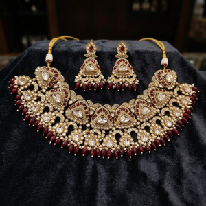 Conjunto de Collar Choker Kundan Chapado en Oro Antiguo Tradicional Indio con Cuentas de Piedras Preciosas Color Lavanda Púrpura, Conjunto de Joyería Nupcial con Pendientes - Product Image 3