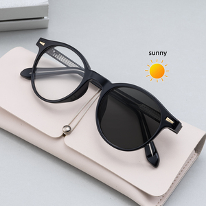 Gafas de sol Partagas Retro Designer con logotipo personalizado, redondas, fotocromáticas, con bloqueo de luz azul y protección UV400 para mujeres y hombres - Product Image 3