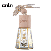 Diffuseur de parfum pour voiture en verre avec bouchon rond en bois, logo de voiture, pendentif suspendu pour désodorisant