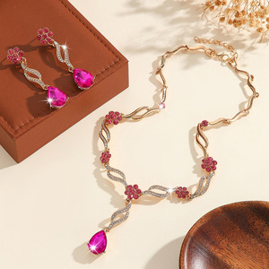 Conjunto de Collar y Pendientes de Flores Europeas y Americanas, Joyería de Cristal Rosa para Vestido de Novia, Banquete, Mujer - Product Image 4