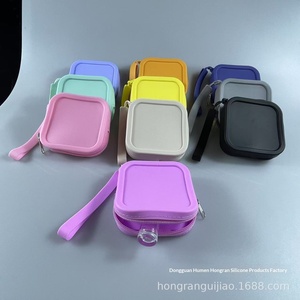 Portamonete in Silicone con Cerniera, Borsa Multifunzione per Rossetto, Carte Bancarie, Auricolari e Chiavi, Design Compatto - Product Image 2