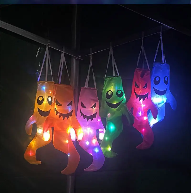 Kids Favors LED Light Halloween Hanging Ghost Spooky Lamp Weathervane Halloween Party Outdoor Indoor Layout