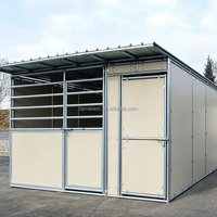 Écuries portables pour chevaux, boxes extérieurs portables, façades de boxes portables, boxes à louer