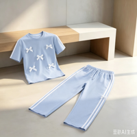 Ensemble décontracté 2 pièces pour filles : T-shirt à manches courtes en polyester et coton avec nœud 3D mignon + pantalon large, survêtement doux pour enfants, logo personnalisé