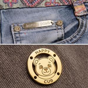 Etichetta metallica personalizzata Kingming OEM ODM per profumi, abbigliamento, borse, etichette metalliche per vino - Product Image 4
