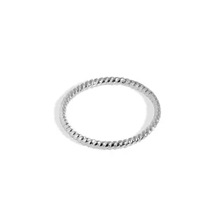 Anelli impilabili di modo delle donne del partito dell'anello di torsione dell'anello ritorto pila dell'argento sterlina 925