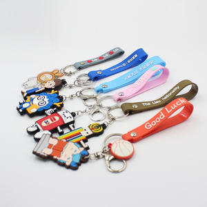 Yeni stiller karikatür yaratıcı amerikan futbolu cap kauçuk anahtarlık stokta özel 2D pvc yumuşak plastik anahtarlık - Product Image 2