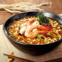 Chou épicé coréen 70g tasse de commodité saine nutritive délicieuse soupe instantanée nouilles