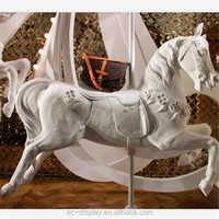 Statue de Cheval en Fibre de Verre Décorative Sur Mesure, Modèle d'Art Sculpture 3D Animal Anime en Résine Peinte pour Vitrine de Magasin