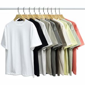 T-shirt surdimensionné en coton de qualité supérieure taille américaine standard T-shirts lourds de grande taille T-shirts pour hommes imprimés avec logo personnalisé - Product Image 6