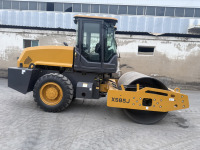 Compacteur routier XS85J, rouleau vibratoire à tambour unique de 8 tonnes à vendre