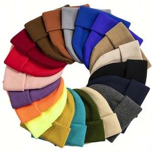 Gorros de Punto Cálidos de Invierno Unisex con Puño de Felpa y Bordado de Logotipo Personalizado en 60 Colores, con Patrón Argyle para Uso Comercial y en la Playa - Product Image 5