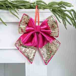 Guirnalda de Adornos Navideños Hechos a Mano de Lujo con Lentejuelas Doradas y Satén Rojo Rosa para Decoración Navideña del Hogar en Interiores - Product Image 4