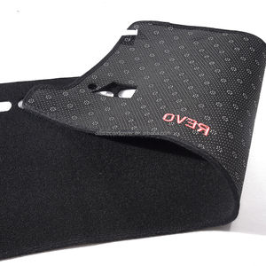 Couverture de tableau de bord automatique anti-dérapante usine vente en gros tapis de tableau de bord pour nouveau QM3/Corolla/Toyota Yarees 2010 - Product Image 5