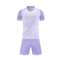 Maßgeschneidertes Sommer-Fußballtrikot Leichtgewichtiges 100% Polyester Unisex Trainings-Sportbekleidung