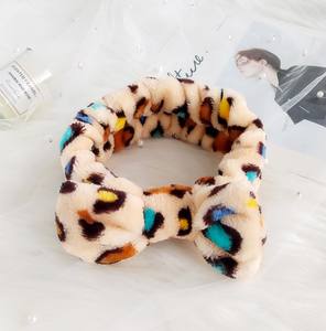 ที่คาดผมผ้าฟลีซเครื่องสำอางสำหรับผู้หญิง,ที่คาดผมผ้ากำมะหยี่ที่คาดผมติดหน้าและโบว์สำหรับล้างหน้า - Product Image 6