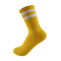 Chaussettes de sport rayées en coton pour femme, modèle fin 168N, idéales pour le football et les étudiants