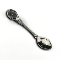 Cuillère à dîner en métal plaqué argent brillant souvenir de Finlande personnalisée avec boîte