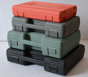 Diseño y Fabricación de Moldes de Moldeo por Soplado de Plástico de la Marca LXL para la Producción de Tubos de Transición de Líquidos Médicos en Guangdong - Product Image 1