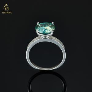 लक्जरी राउंड कट 5ct vs1 ग्रीन मोइससानाइट गहने 925 सिल्वर रोडियम ने महिलाओं के सगाई के वादे के छल्ले - Product Image 4