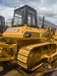 Bulldozer sur chenilles d'occasion Caterpillar Cat D7r D7g D7 D7h D8r D8t D9r D10n D11t Original Cat - Product Image 2