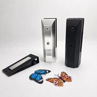 Penjepit Kaca Baja Anti Karat Hitam Lapis Bubuk Modern dengan Sekrup Ganda dan Gasket Karet Anti Gesek untuk Luar Ruangan