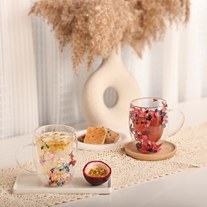 Tasse en verre à double paroi créative pour femmes avec poignée, nouveau design, fleurs séchées, mug à café Shelly, tasses à thé et soucoupes - Product Image 5