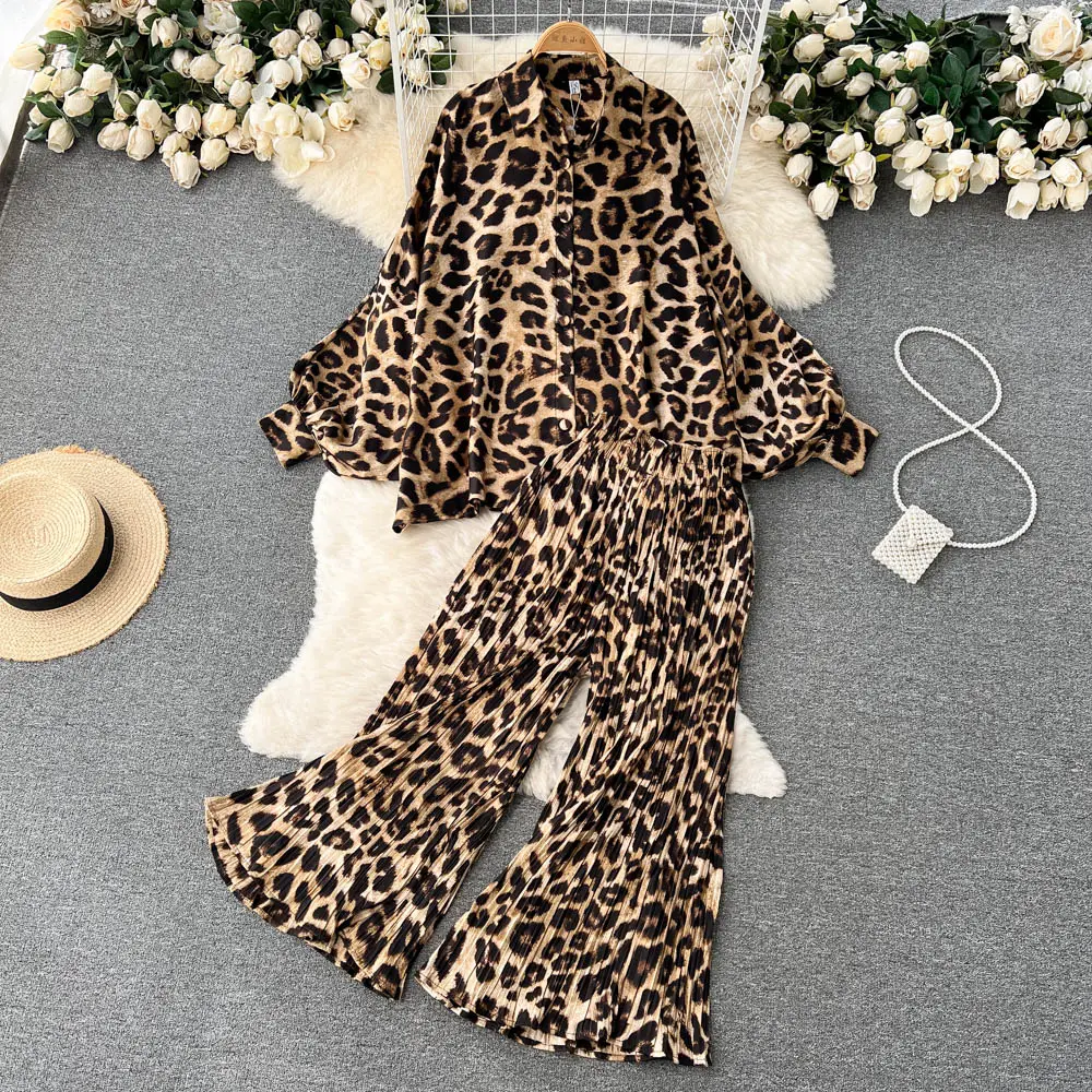 Wholesale 2022 Autumn Leopard Print Loose Versatile Lantern Sleeve Shirt High Waist Pleated Wide Leg Flare Pants Women's Set
