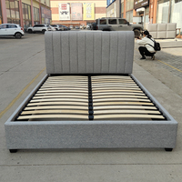 Lit de rangement capitonné de luxe avec tissu haut de gamme, design moderne du milieu du siècle, pliable et écologique pour chambre principale ou chambre d'amis