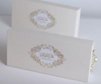 Boîtes à macarons de luxe personnalisées en carton rigide avec poignée métallique pour emballage cadeau, aliments pour bébés et dattes