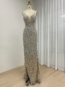 MC20110 Abito da Sera Formale Lungo a Sirena con Paillettes e Scollo a V, con Strascico, per Donna - Abiti di Lusso per Matrimoni e Balli di Gala - Product Image 3