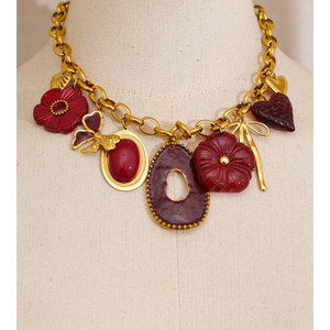 Collar JINYOU 433 de Otoño Invierno con Colgante de Corazón de Resina Roja en Forma de Lazo, Joyería Hipoalergénica de Acero Inoxidable Chapado en Oro - Product Image 4