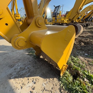 รถขุดไฮดรอลิกมือสอง CAT320D2 ขนาด 20 ตัน ยี่ห้อแคตเตอร์พิลลาร์ สำหรับงานก่อสร้าง  เครื่องยนต์ทรงพลัง พร้อมมอเตอร์เกียร์ PLC ผลิตในญี่ปุ่น - Product Image 6