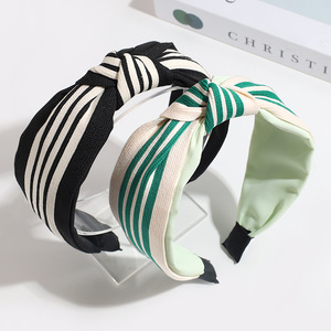 Diadema con nudo a <span class=keywords><strong>rayas</strong></span> de borde ancho retro elegante francés de moda transfronteriza salir casual 100 accesorios para el cabello - Product Image 3